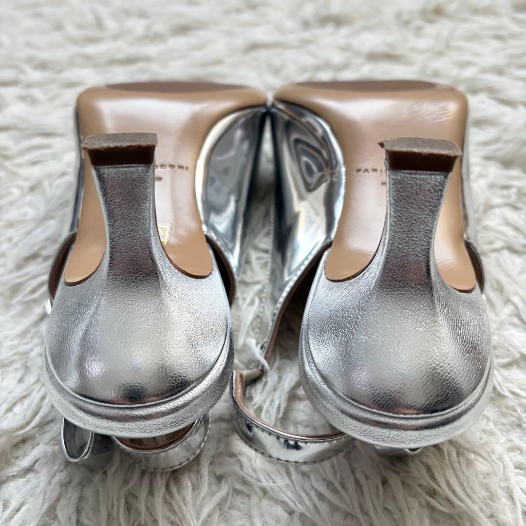 美品　ファビオルスコーニ メタリックバックストラップパンプス　24cm シルバー