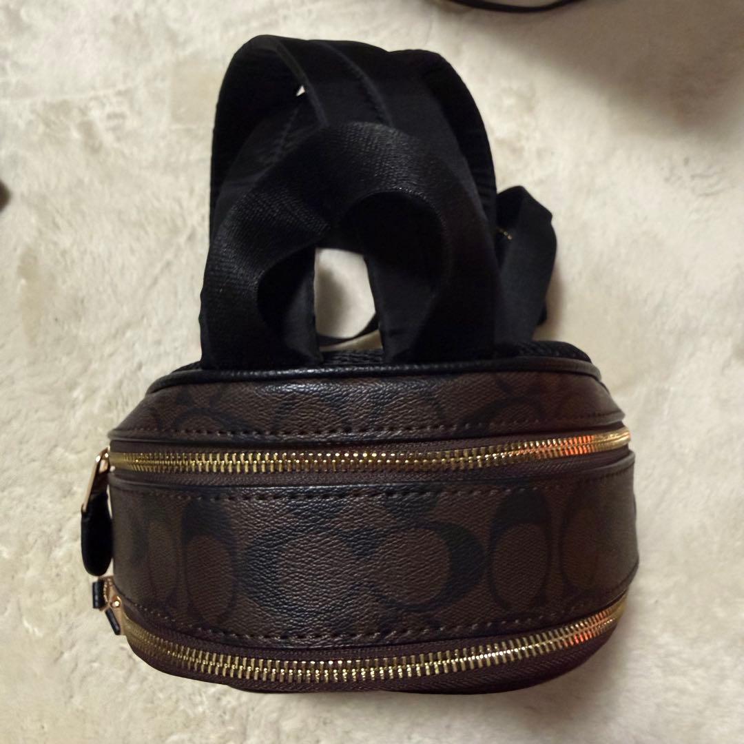 1月売り切りCOACH ブラックレザーリュック バックパック