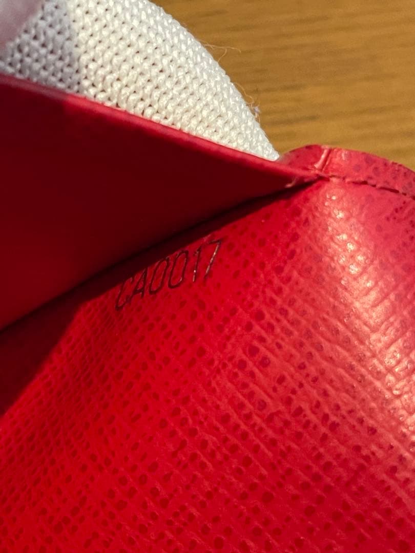 ルイヴィトン エピ アンヴェロップ カルト ドゥ ヴィジット　名刺入れ　レッド