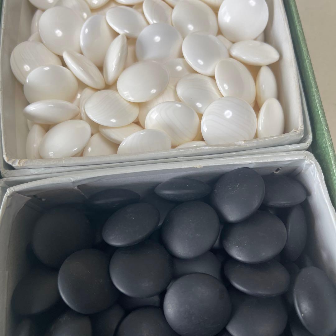 日向特製　本蛤碁石　本那智黒石付　雪印32号 囲碁用石セット