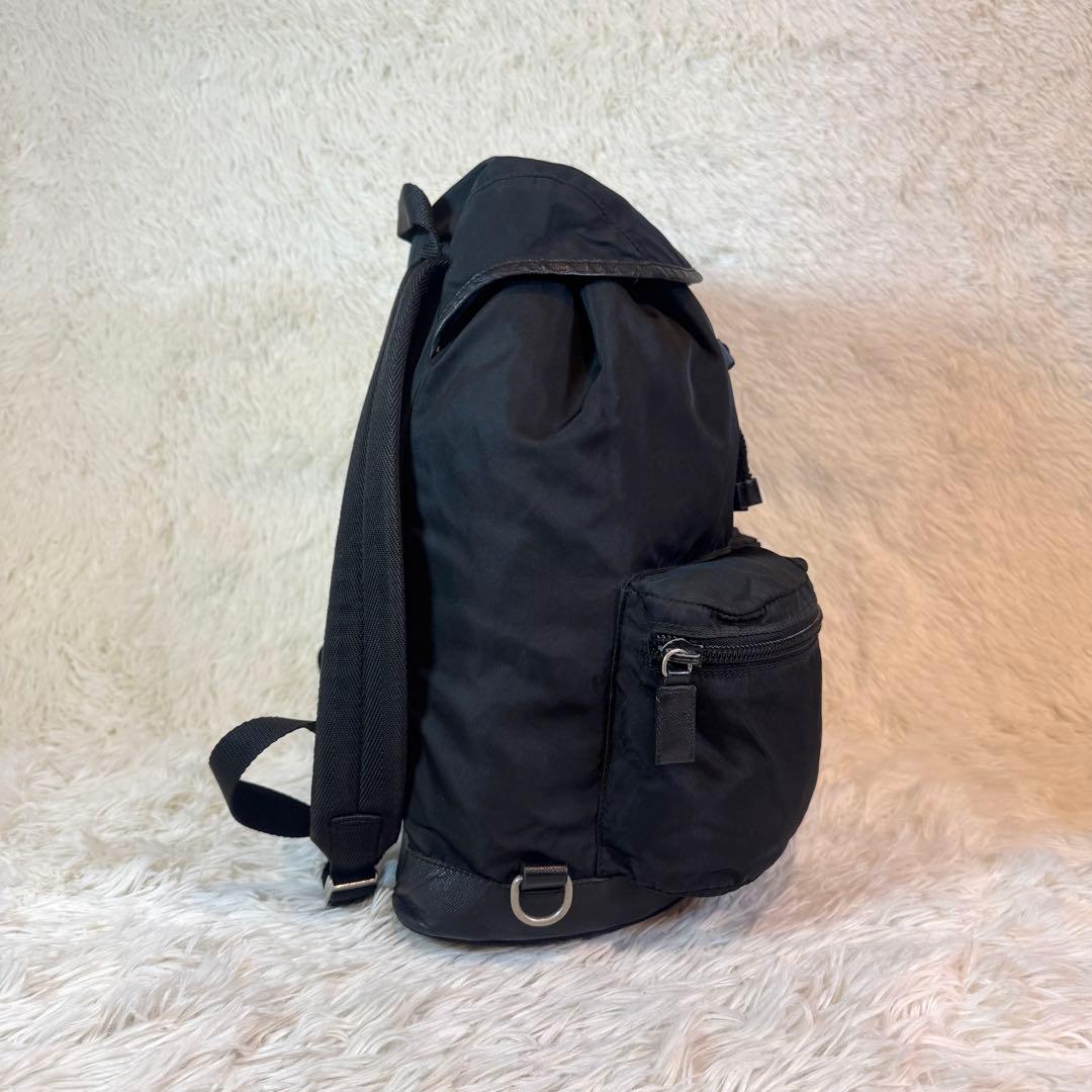 人気✨プラダ リュック 三角ロゴ サフィアーノレザー テスートナイロン ブラック