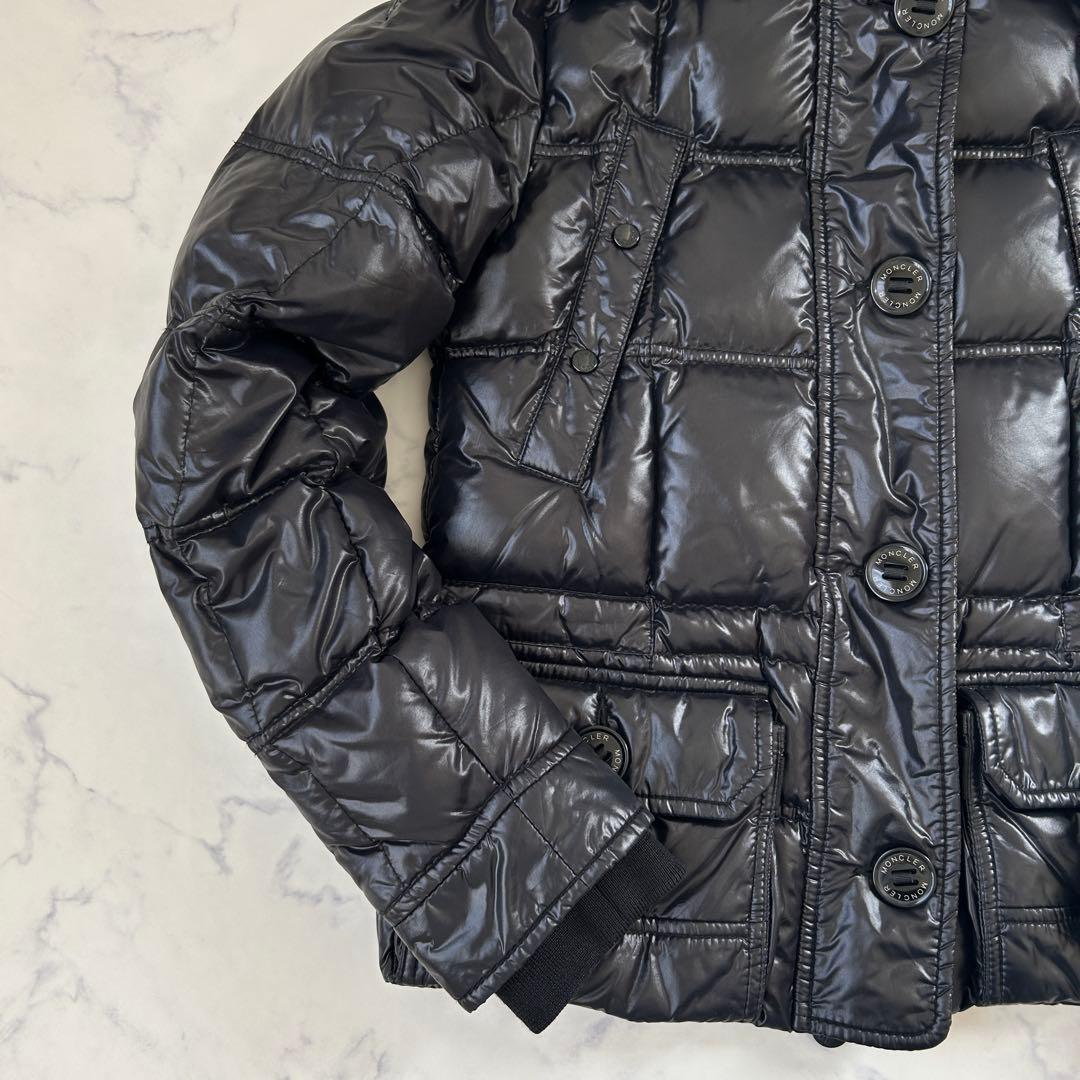 r 希少 モンクレール ダウンジャケット ワッペン ウエストシェイプ