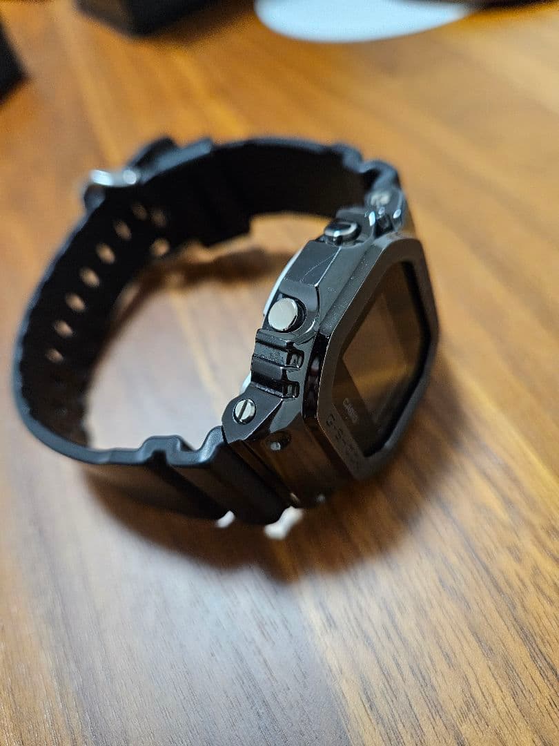 Gショック GM-5600B