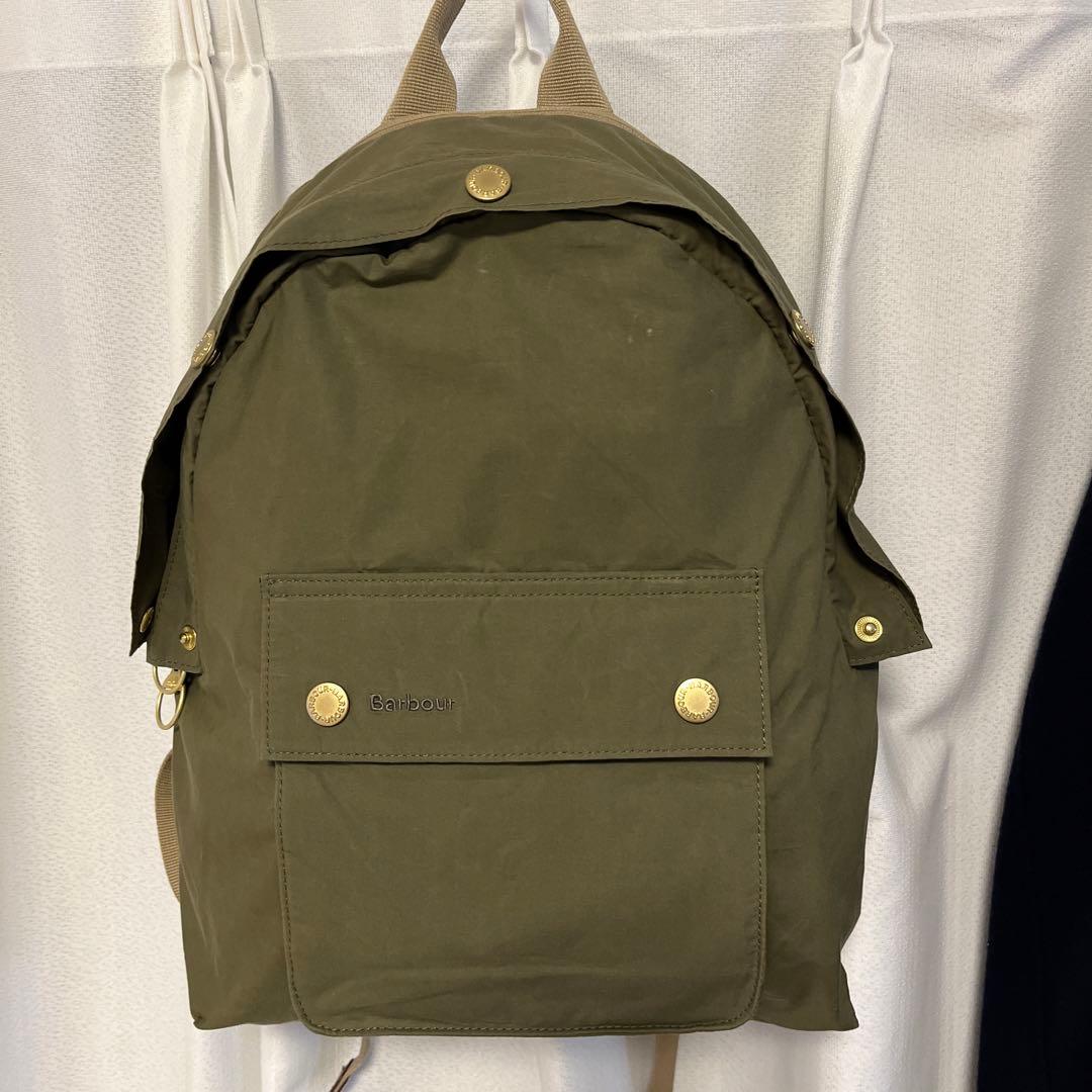 Barbourリュック