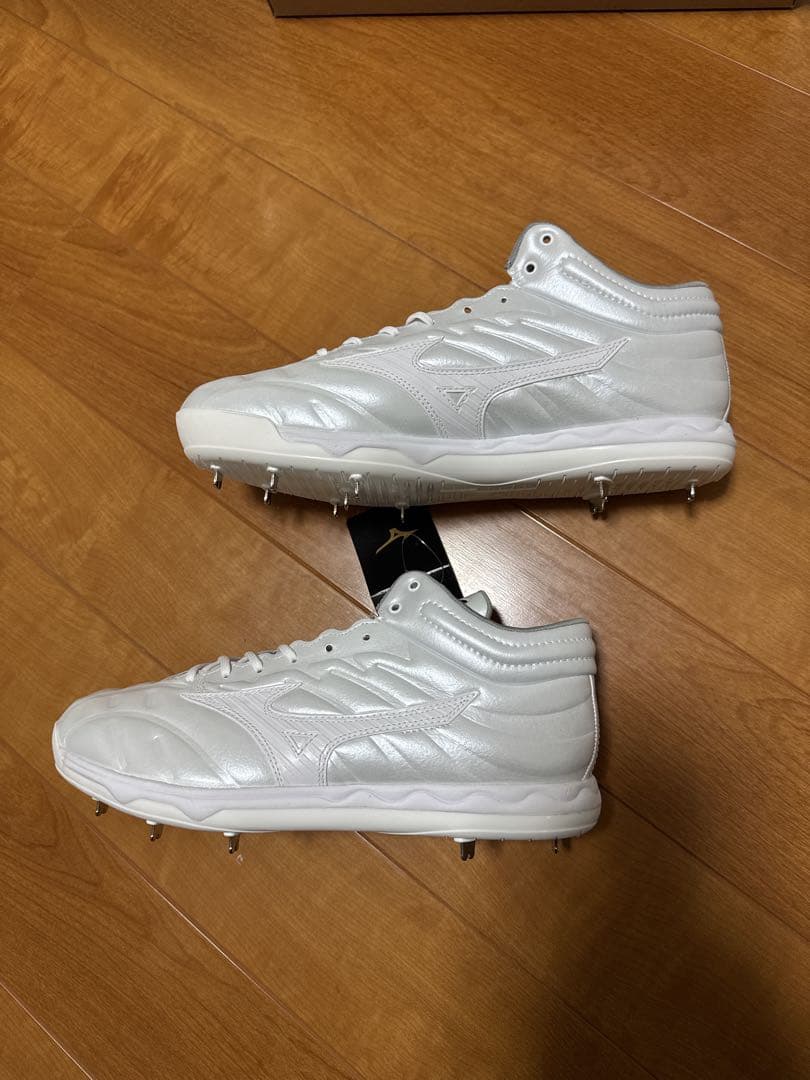 【新品未使用】Mizuno スピードレボプロ MID 27.0 cm ホワイト
