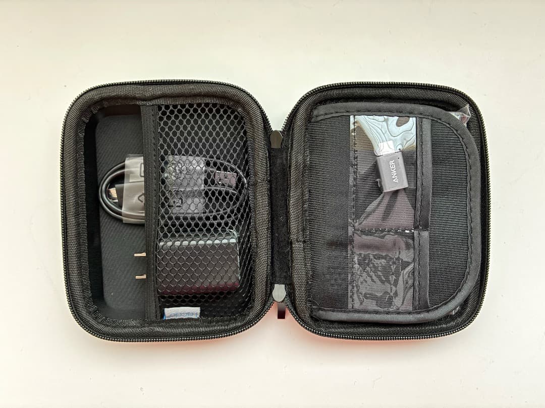 Seagate One Touch 2TBハードドライブと付属品セット（未使用）