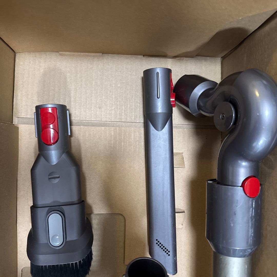 Dyson v8 fluffyスティッククリーナー 本体