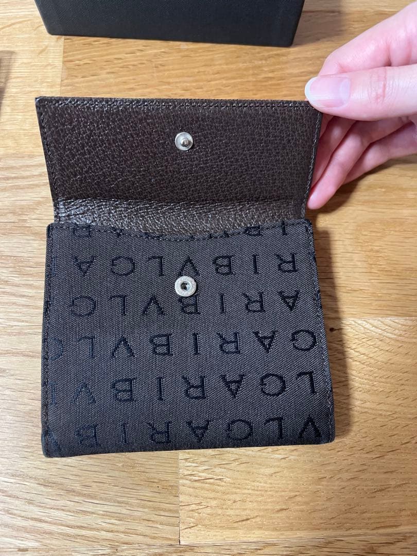 美品 BVLGARI ロゴマニア キャンバス×レザー 二つ折り 財布
