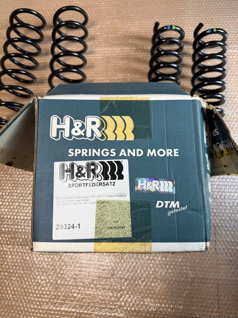 ベンツe350 w211 アバンギャルド　純正サス　新古品