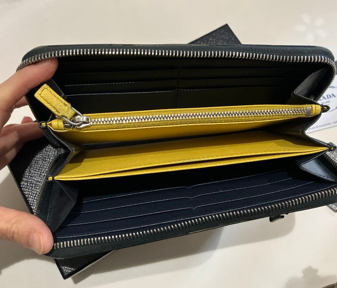 PRADA プラダ ラウンドファスナー長財布 バイカラー