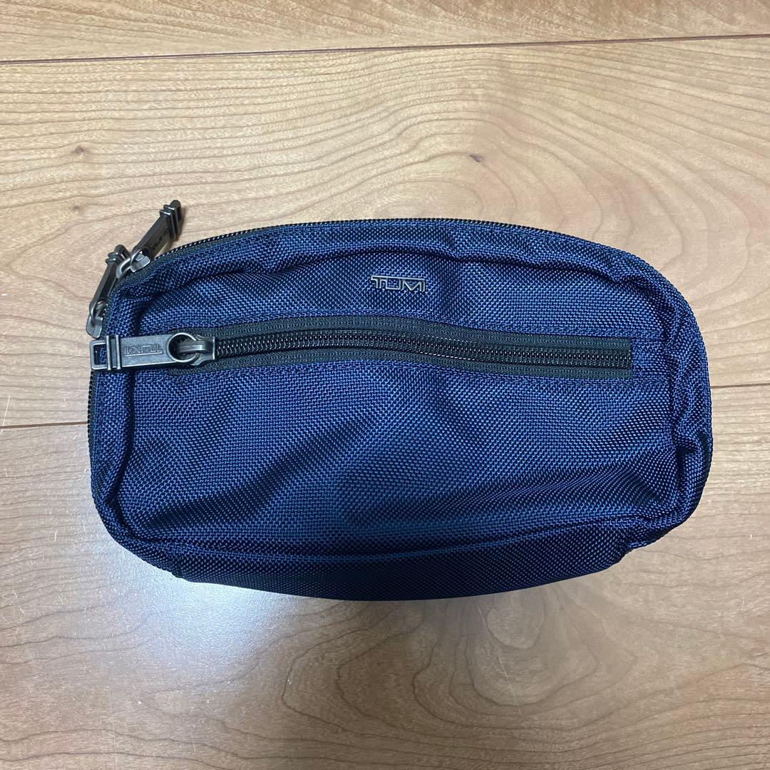 TUMI TUMI+ トゥミ ジップ・アラウンド・ケース　ネイビー