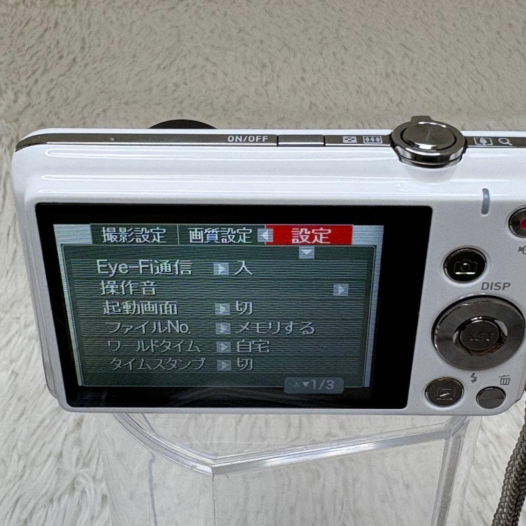 美品　CASIO カメラ　EX-Z770 充電器　ホワイト コンデジ　動作品