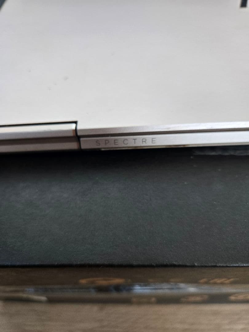 HP Spectre 13.3インチ ノートPC 本体