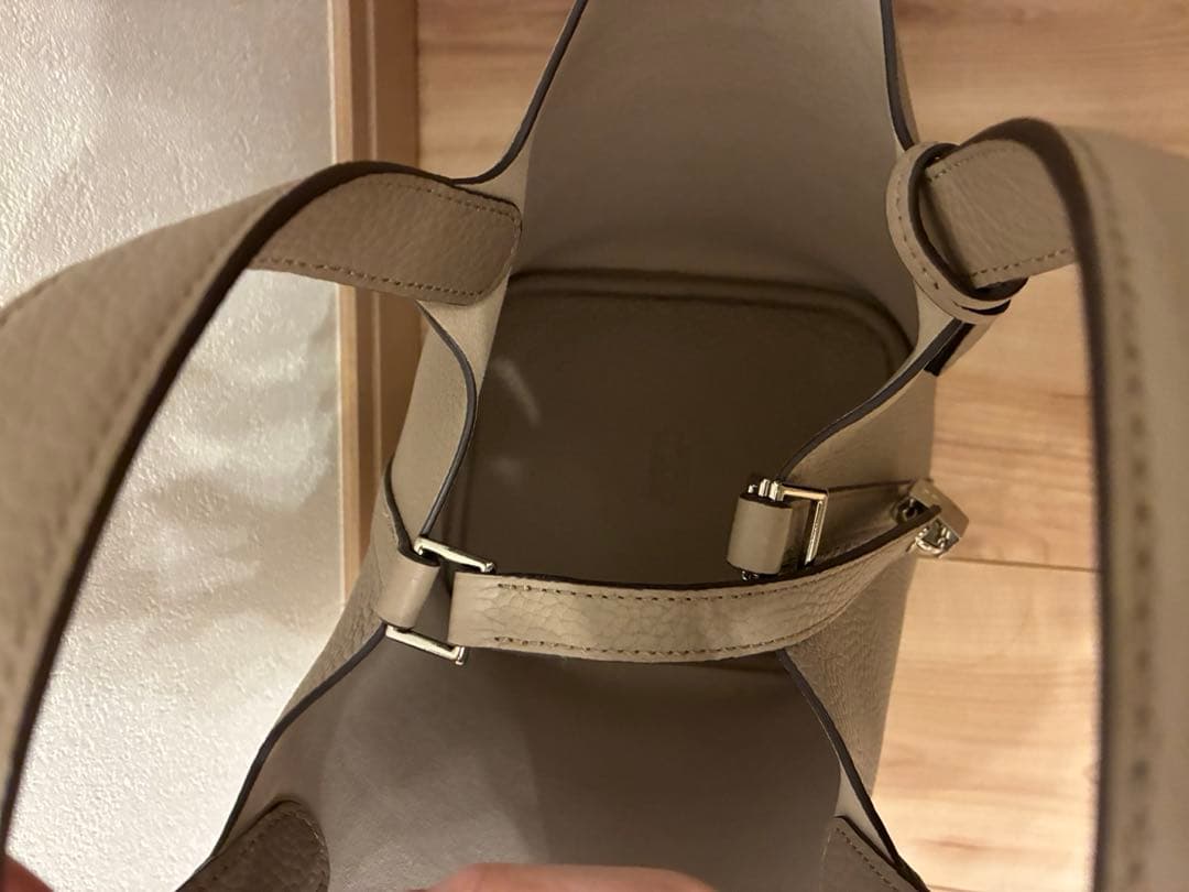 【最終価格】cococelux gold キューブハンドバッグ