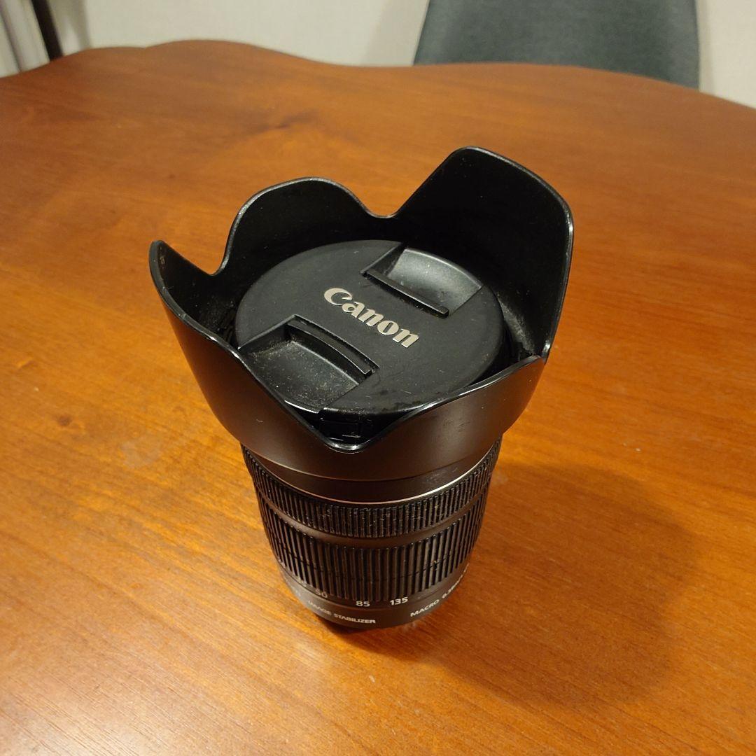 ド*子様 Canon EF-S 18-135mm ズームレンズ(使用済み)