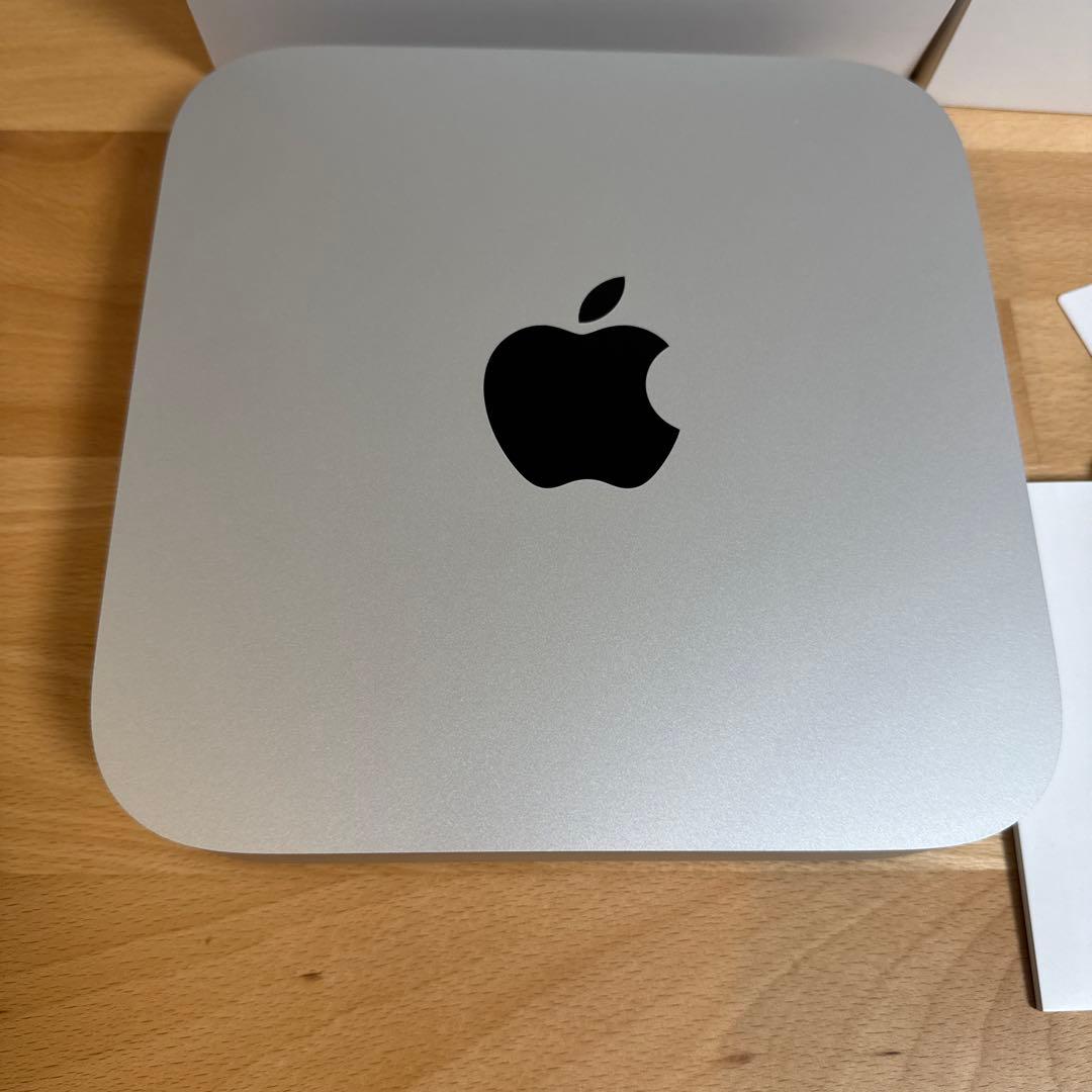 Mac mini M1 16GB 512GB本体と付属品