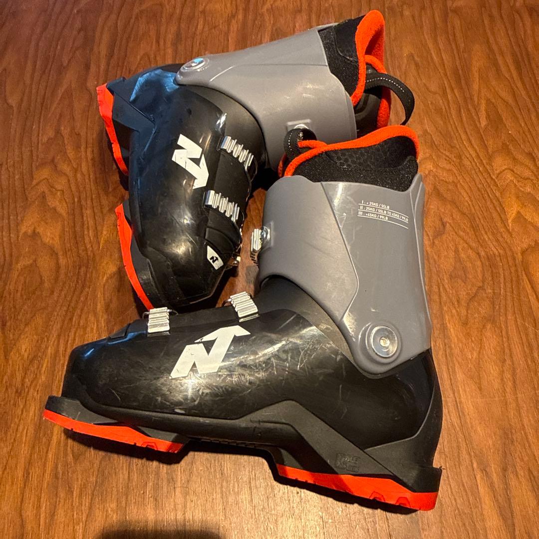 Nordica Speedmachine j3 子ども用　スキー用ブーツ