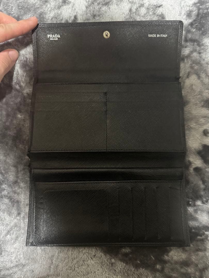 PRADA 長財布 ブラック レザー