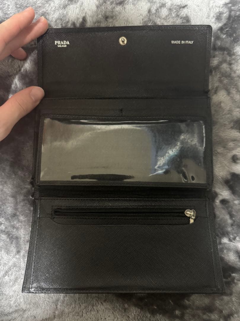 PRADA 長財布 ブラック レザー