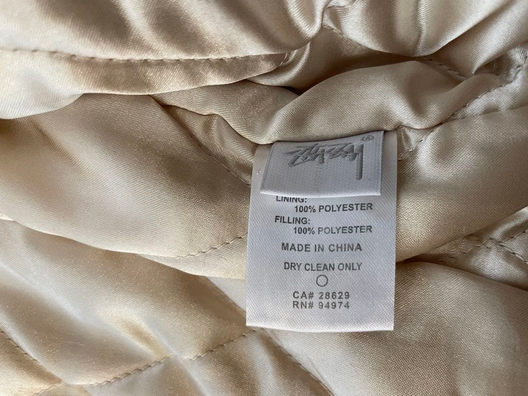 Stussyステューシー　スタジャン　リブライン　オフホワイト　両面ロゴ刺繍　M