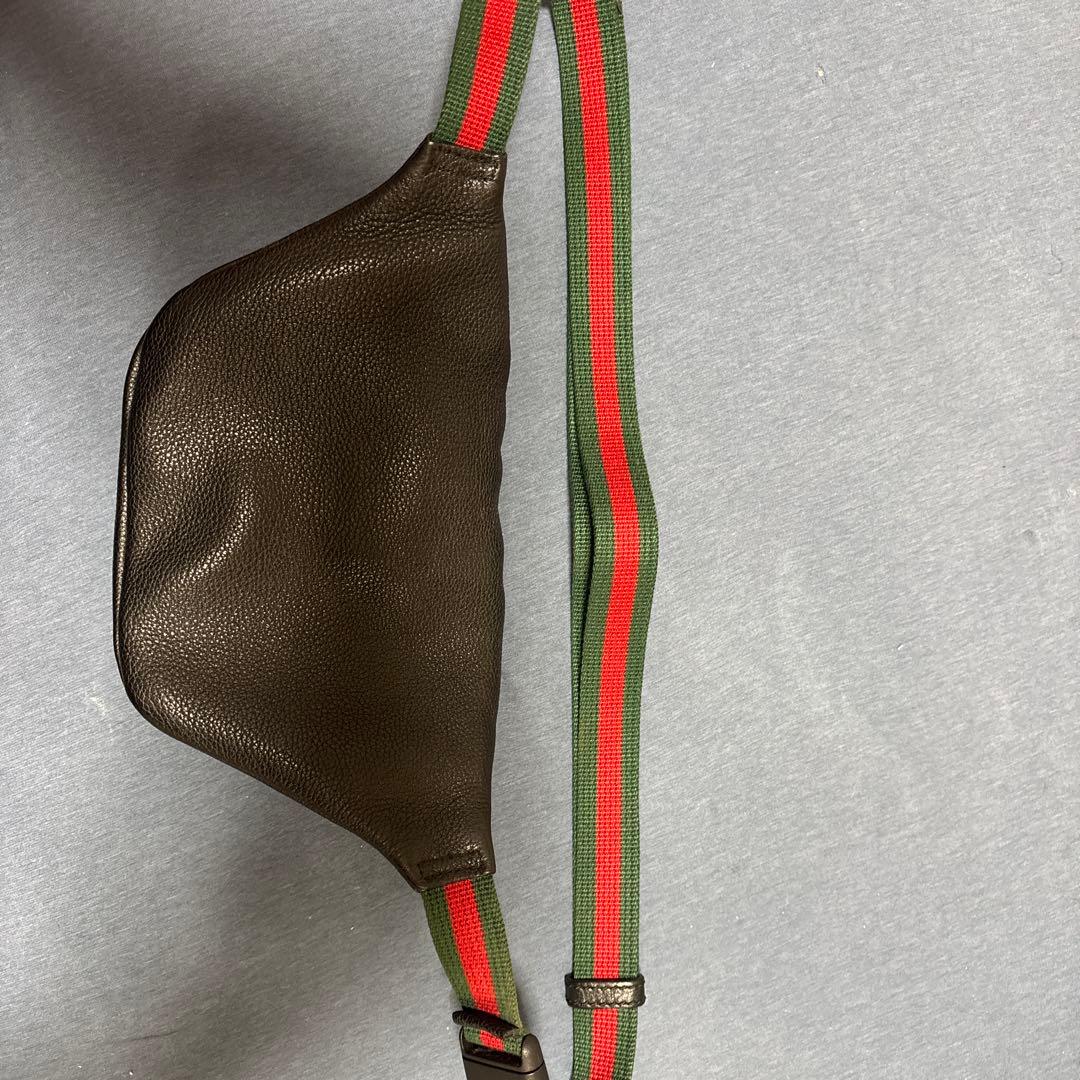 GUCCI（グッチ）のロゴ入りウエスト／ボディバッグ スモールサイズ