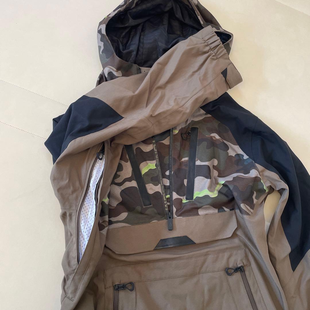 VOLCOM ボルコム　スノーボードウェア