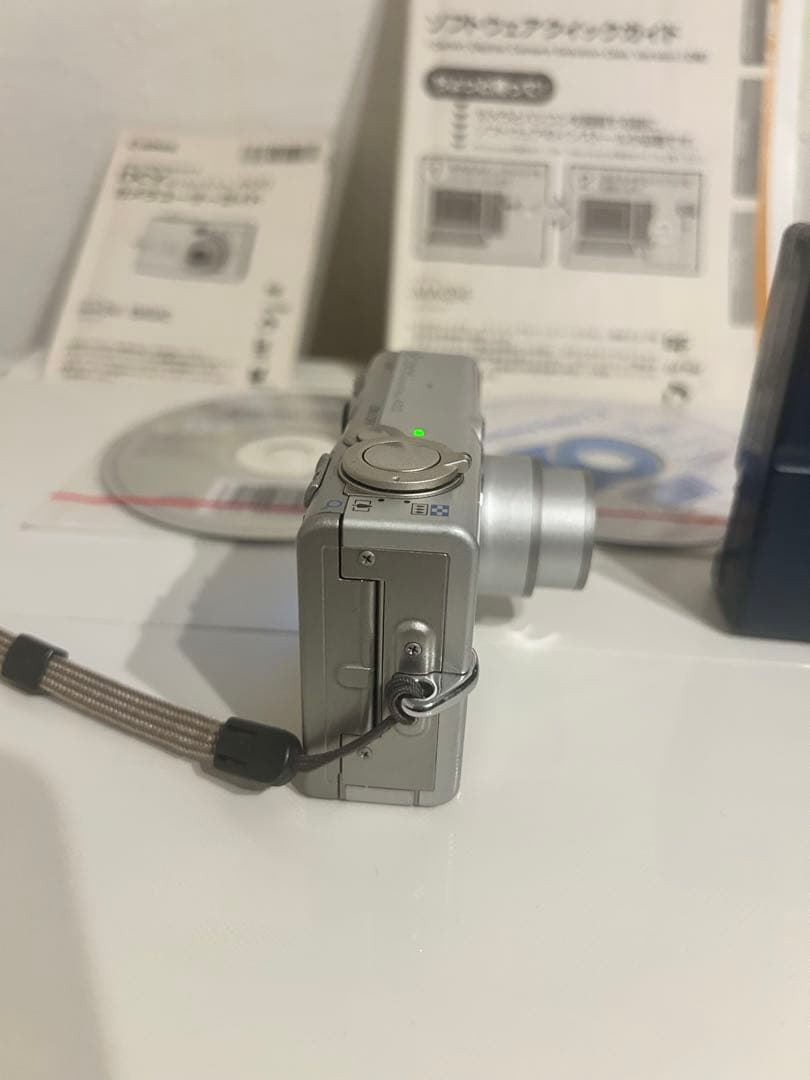 Canon IXY Digital 400 コンパクトデジタルカメラ　キャノン