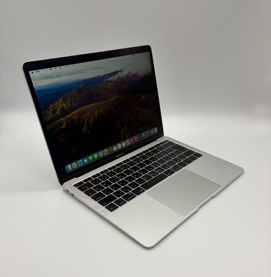 Macbook Air 2019、13インチ、8GB、128GB