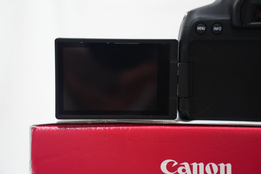 2023年 超美品 Canon EOS Kiss X10i Wi-Fi ボディ