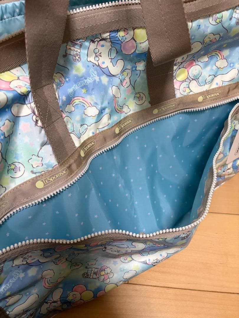【新品】LeSportsacレスポートサック シナモンロール　ボストンバッグ