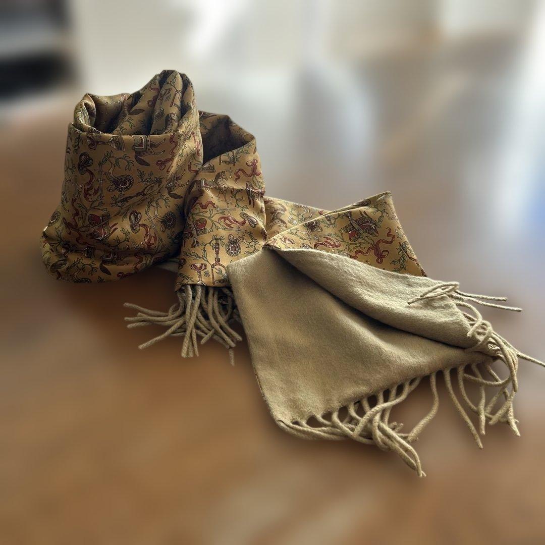 美品）フェラガモ カシミア100%×シルク100% リバーシブル イタリア製