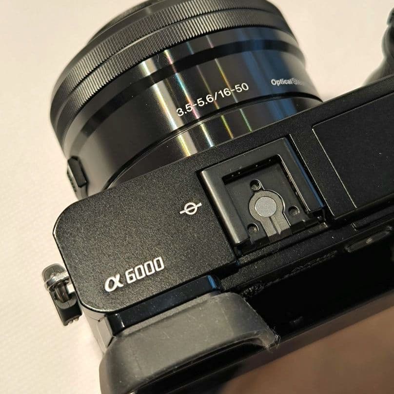 α6000 ILCE-6000Y ダブルズームレンズキット一眼カメラ