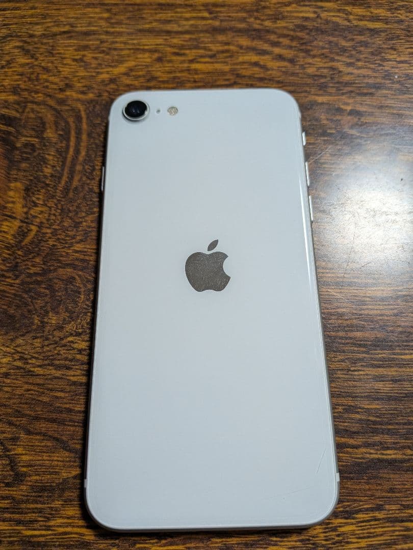 Apple iPhone SE ホワイト 64GB
