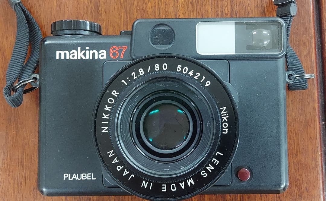 Plaubel makina 67 中判フィルムカメラ