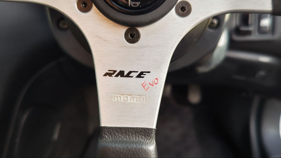 momoRACEステアリング本体　35φ　EVO