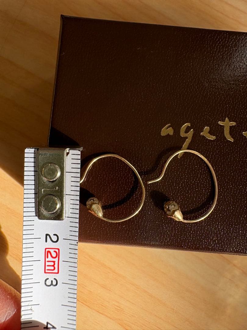 agete ゴールド フープピアス　つぼみ