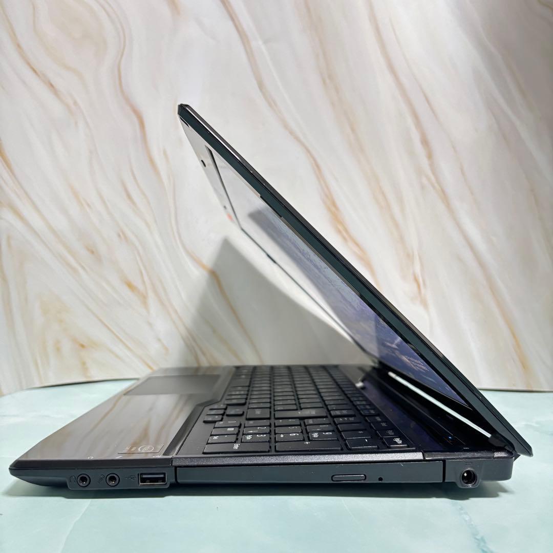 セール中♪カメラ付★Office付★富士通★4世代i3★新品SSD★メモリ8GB