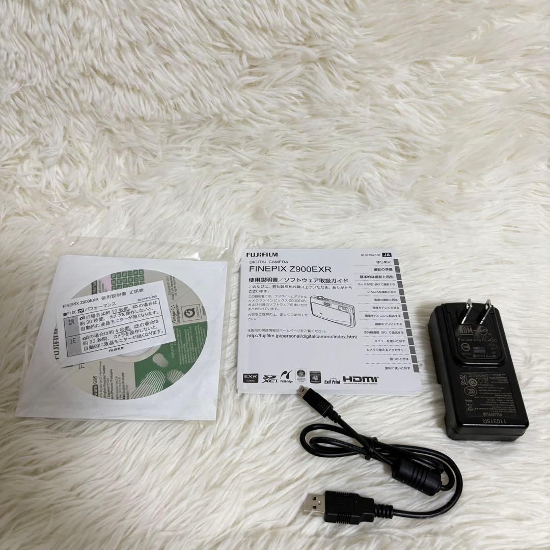 【希少・箱付き】FUJIFILM FINEPIX Z900EXR シルバー