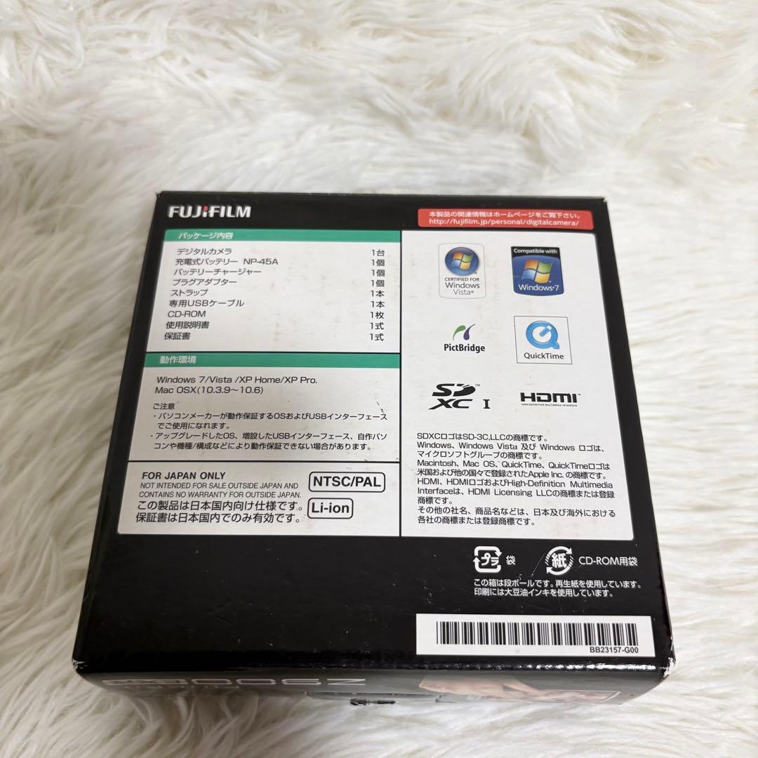 【希少・箱付き】FUJIFILM FINEPIX Z900EXR シルバー