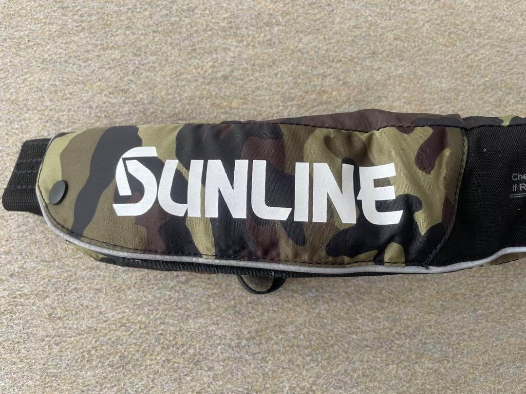 サンライン　SUNLINE オートインフレーダブルベスト（ウエストタイプ）迷彩