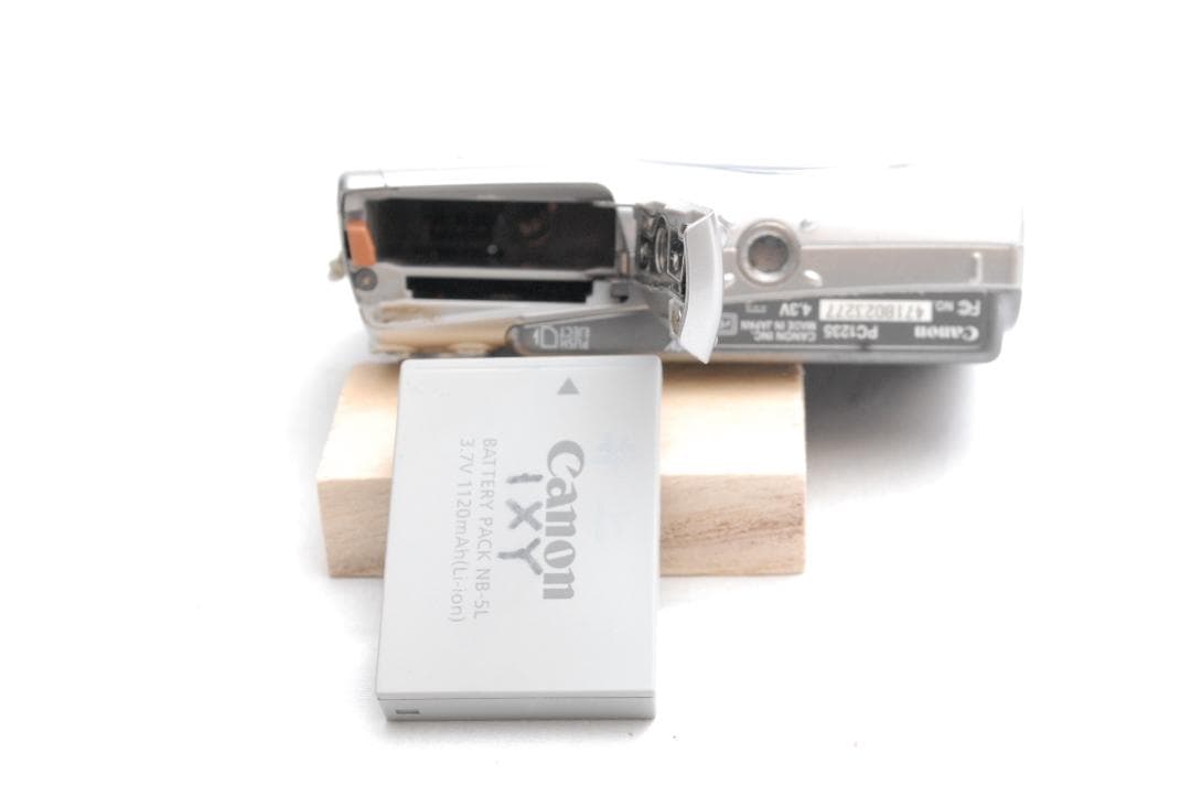 Canon IXY DIGITAL 810IS (良品）