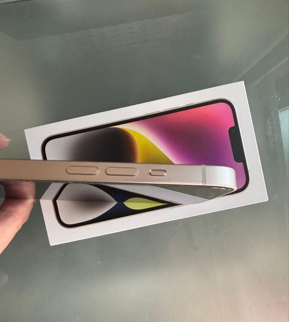 Apple iPhone 14 ホワイト Simフリー