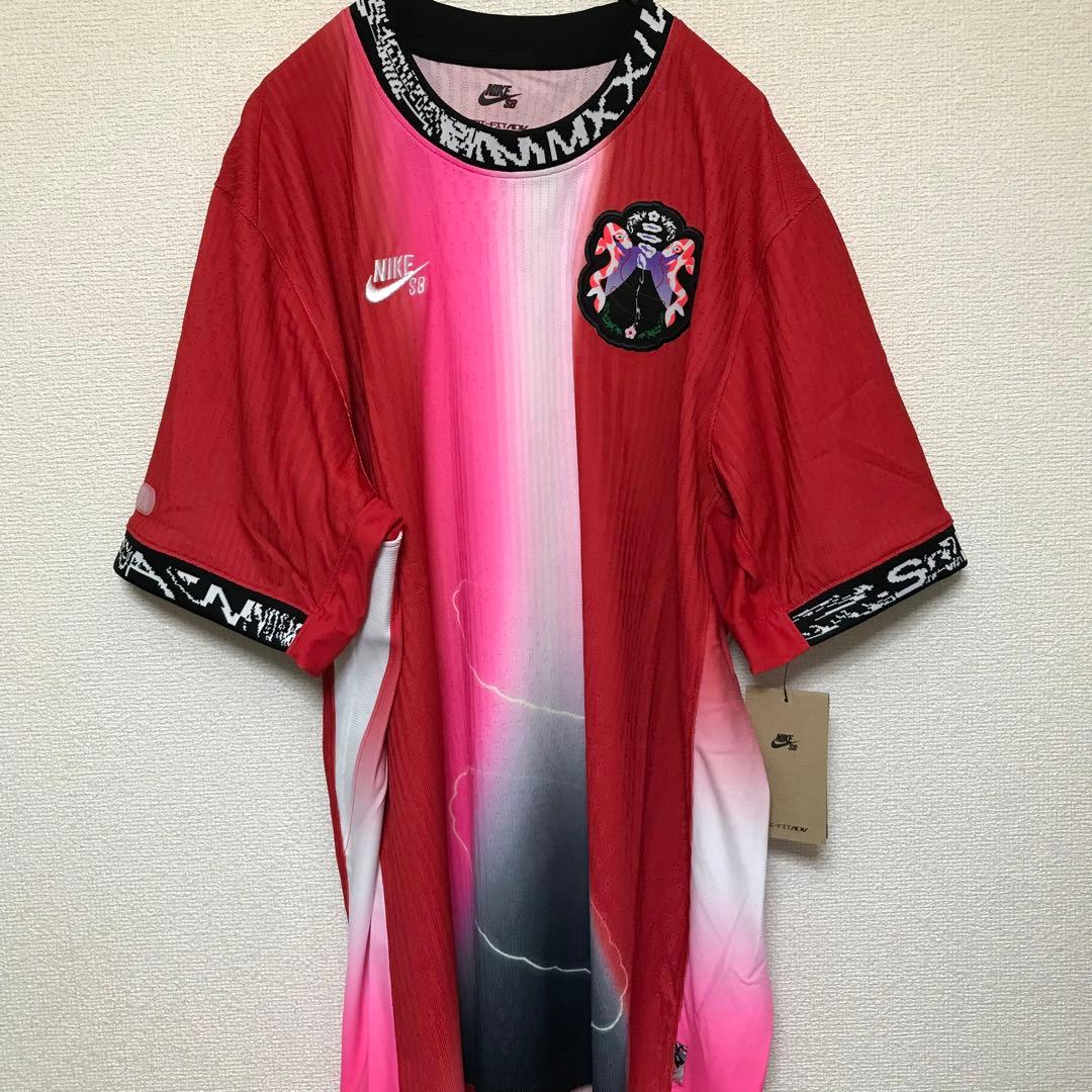 新品・未使用【ナイキ・エスビー】Tシャツ/総柄/日本代表/スケートボード