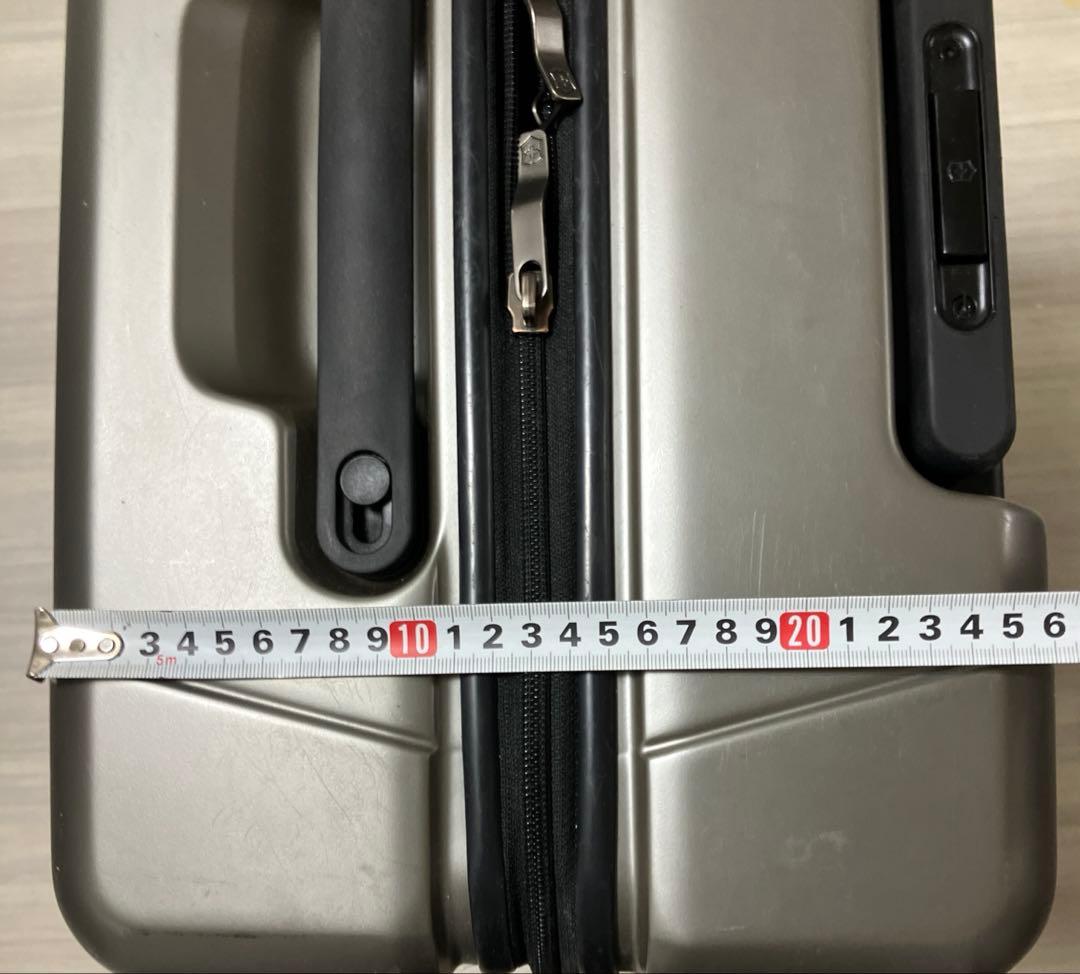 a*s様 純正　VICTORINOX レキシコン　ハードスーツケース　68x45