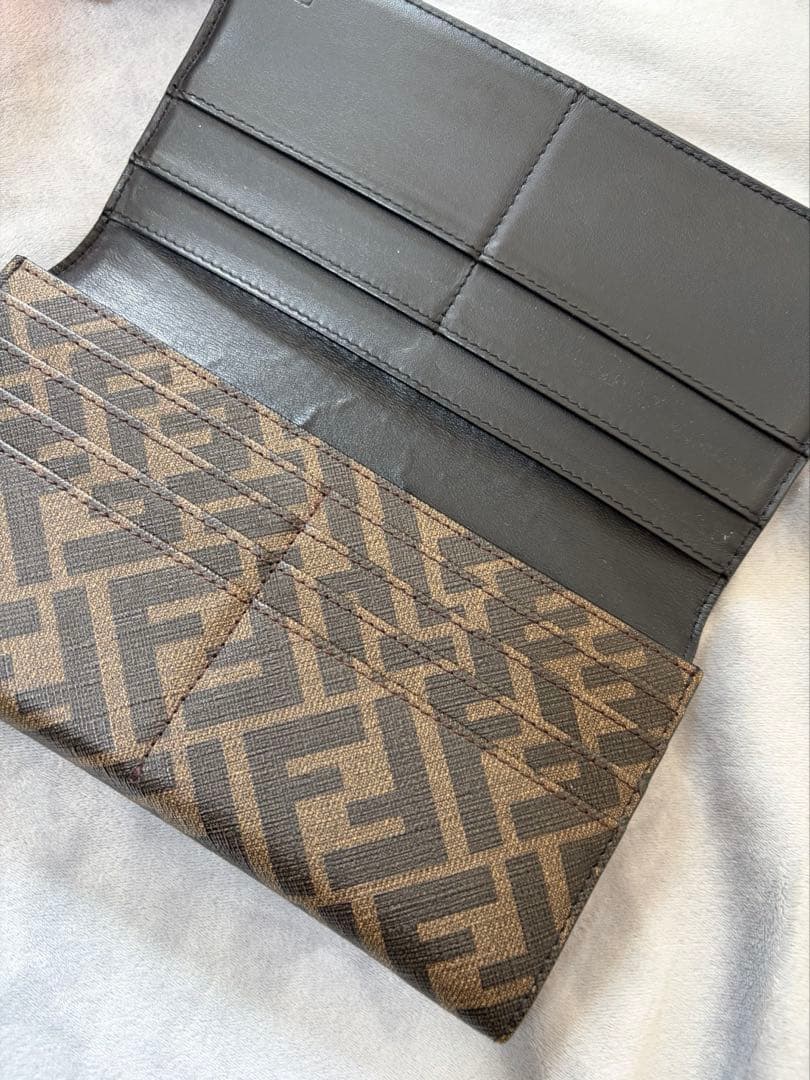 FENDI 長財布