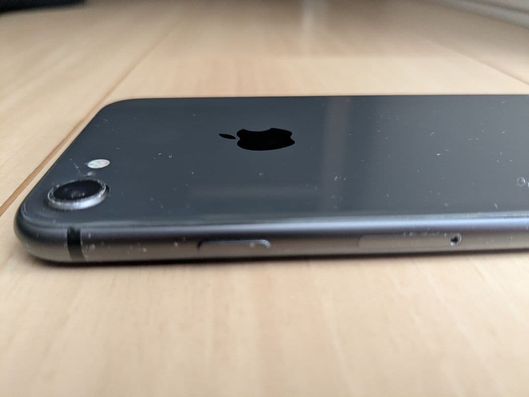 Apple iPhone 8 64GB ブラック 本体