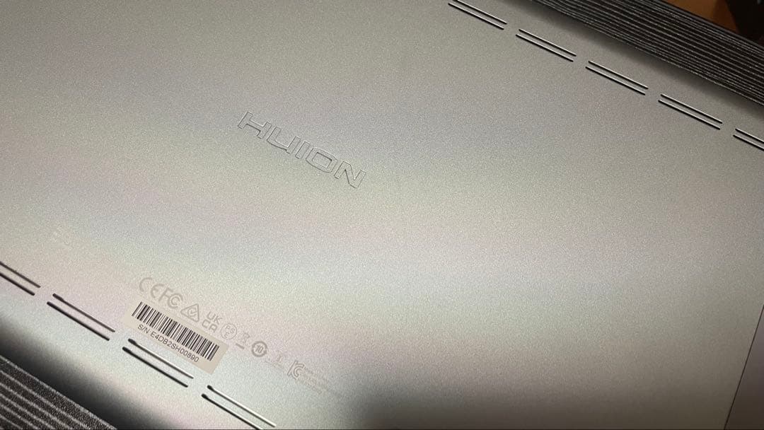 HUION KAMVAS Pro13 13.3インチ