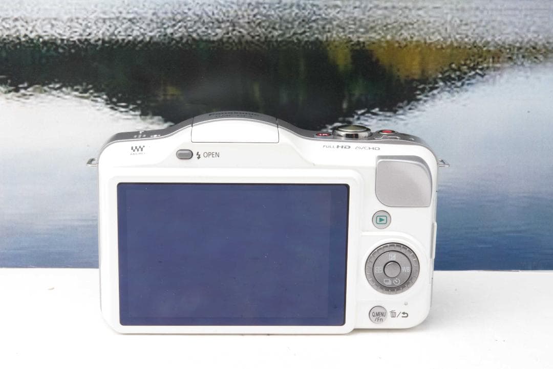 Panasonic LUMIX GF3 コンパクトデジタルカメラ