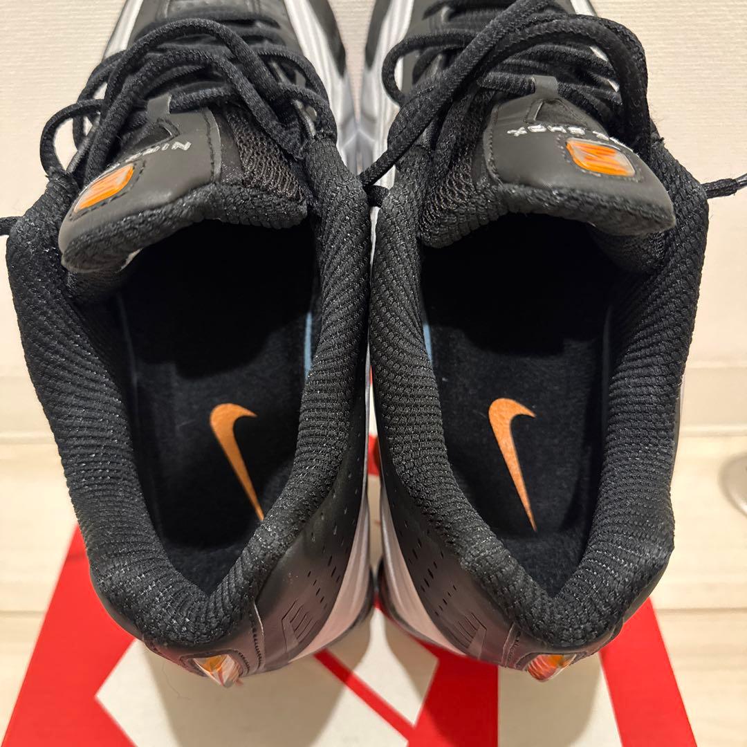 ゆうきNIKE SHOX R4 BRIGHT MANDARIN 27.0