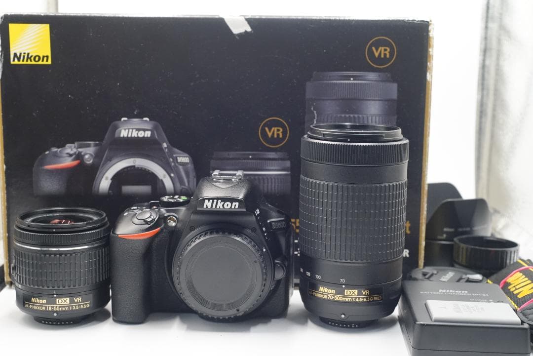 美品　NIKON D5600 AF-Pダブルズームセット